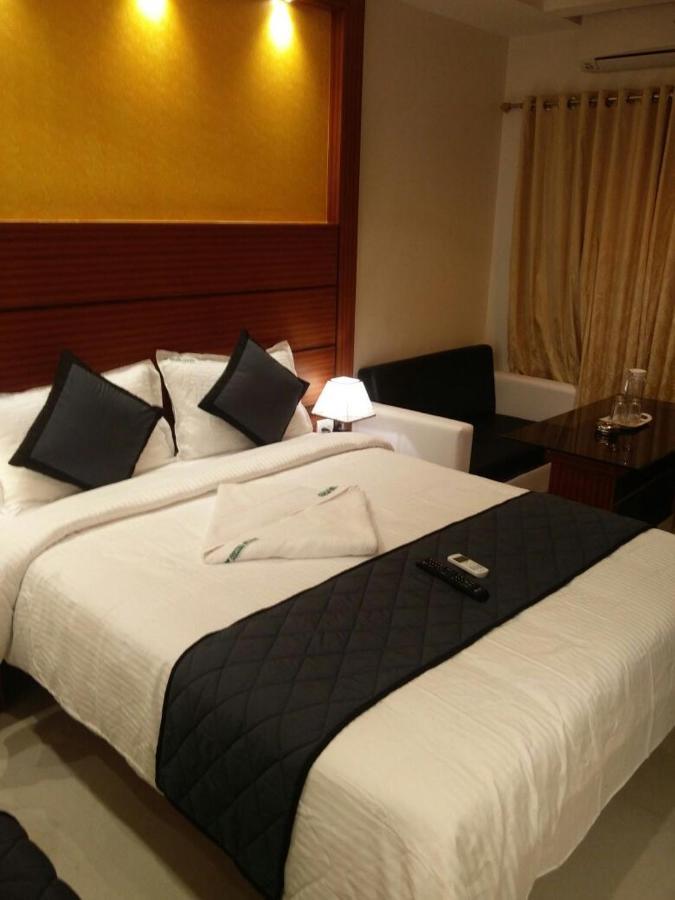 Hotel Spark Residency Chennai Esterno foto